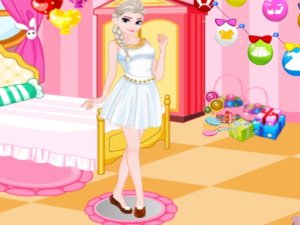 Elsa Dress Up Online Fashion Game